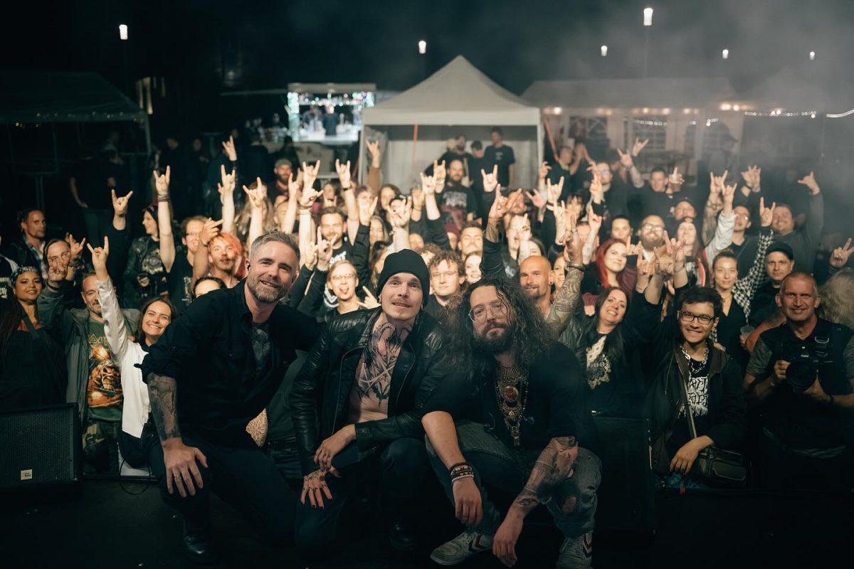 Headliner Freitag, KARABOOZA